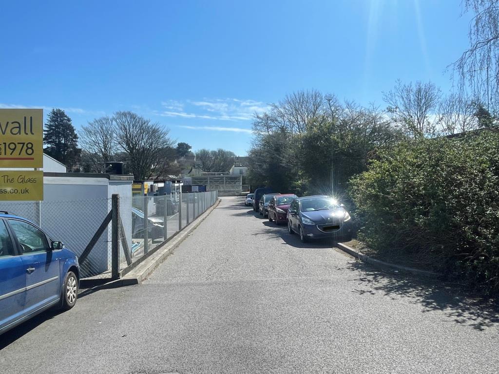 Lot: 1 - FREEHOLD ROADWAY AND FOOTPATH - General View